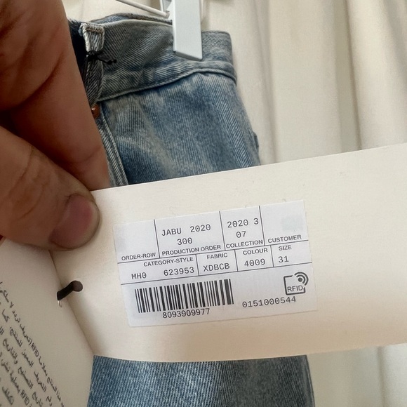 NWT GUCCI Light Wash Jeans 31 - Picture 6 of 9